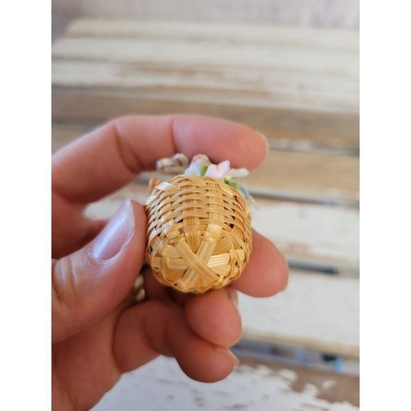 Easter rabbit basket mini village home decor - Picture 7 of 7